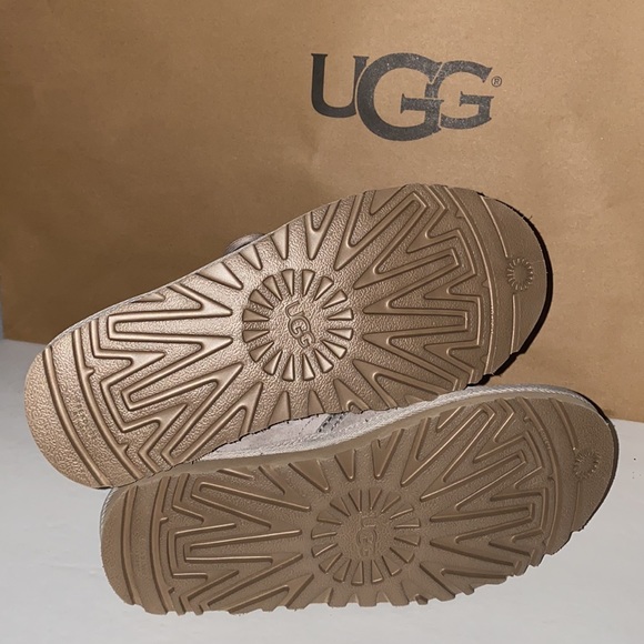 Women’s UGG Shade Neumel II #7 - Picture 7 of 7
